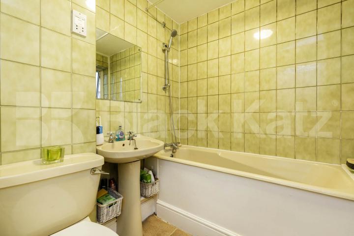 Arranged over two floors and overlooking the Regents Canal  Baring Street, Shoreditch Park